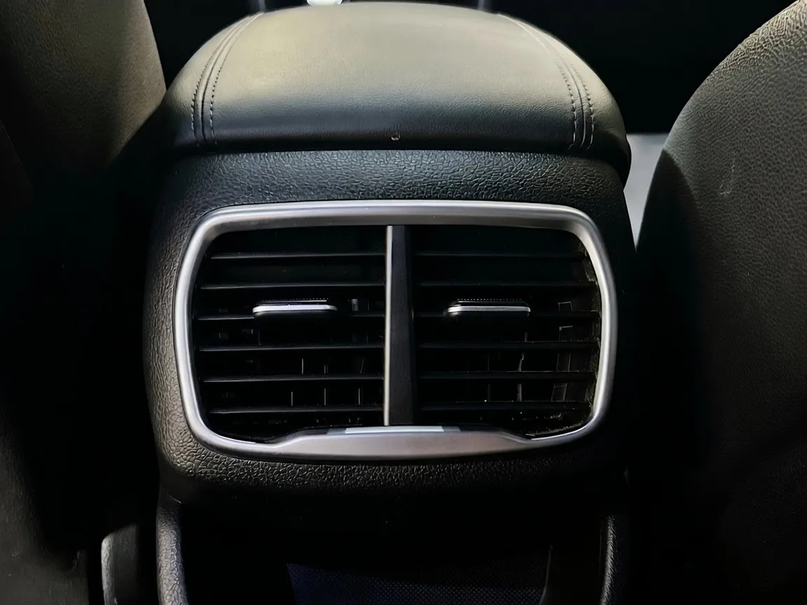 2020 Hyundai Santa Fe SEL - Photo 19