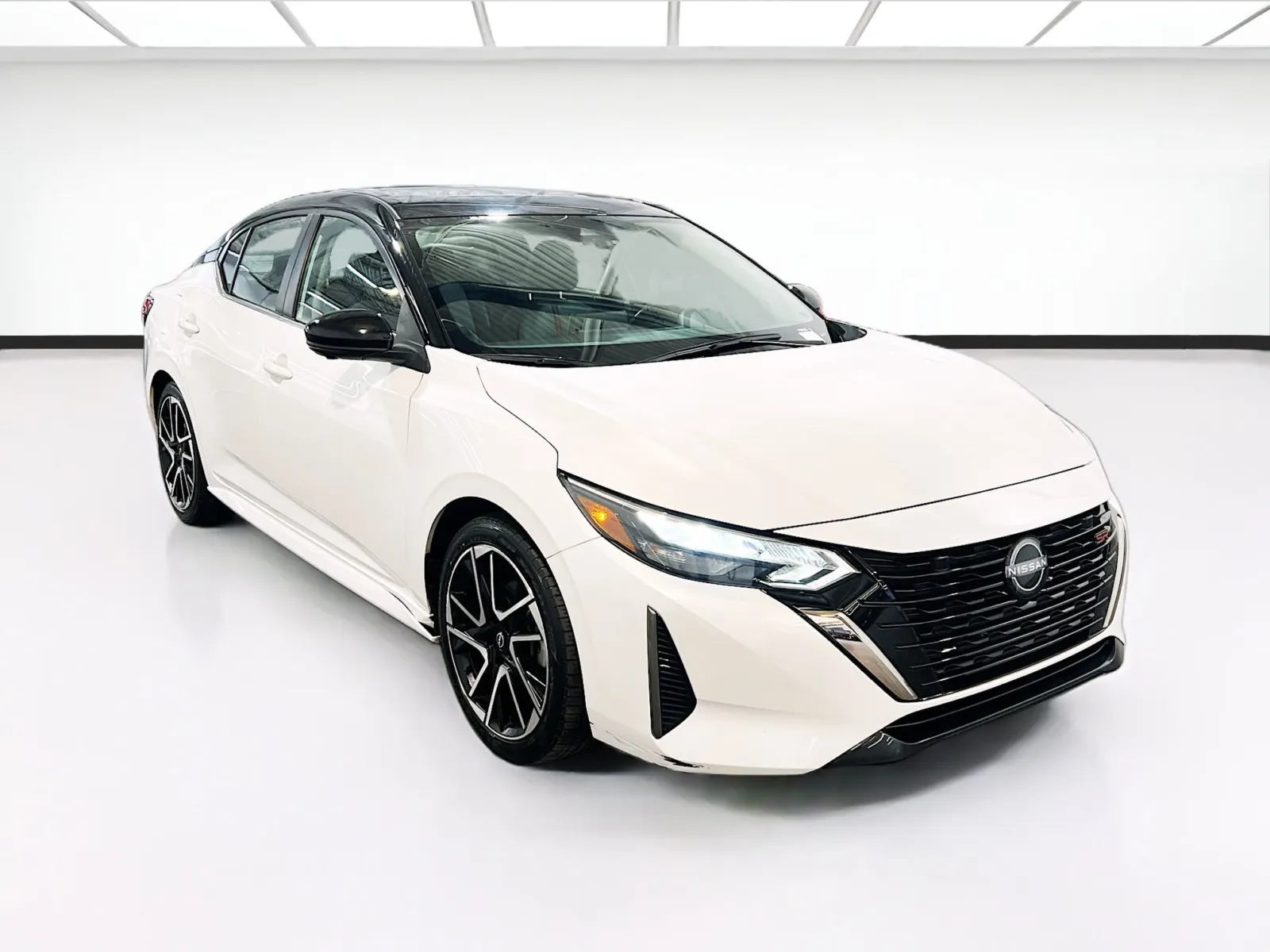 2025 Nissan Sentra SR - Photo 3