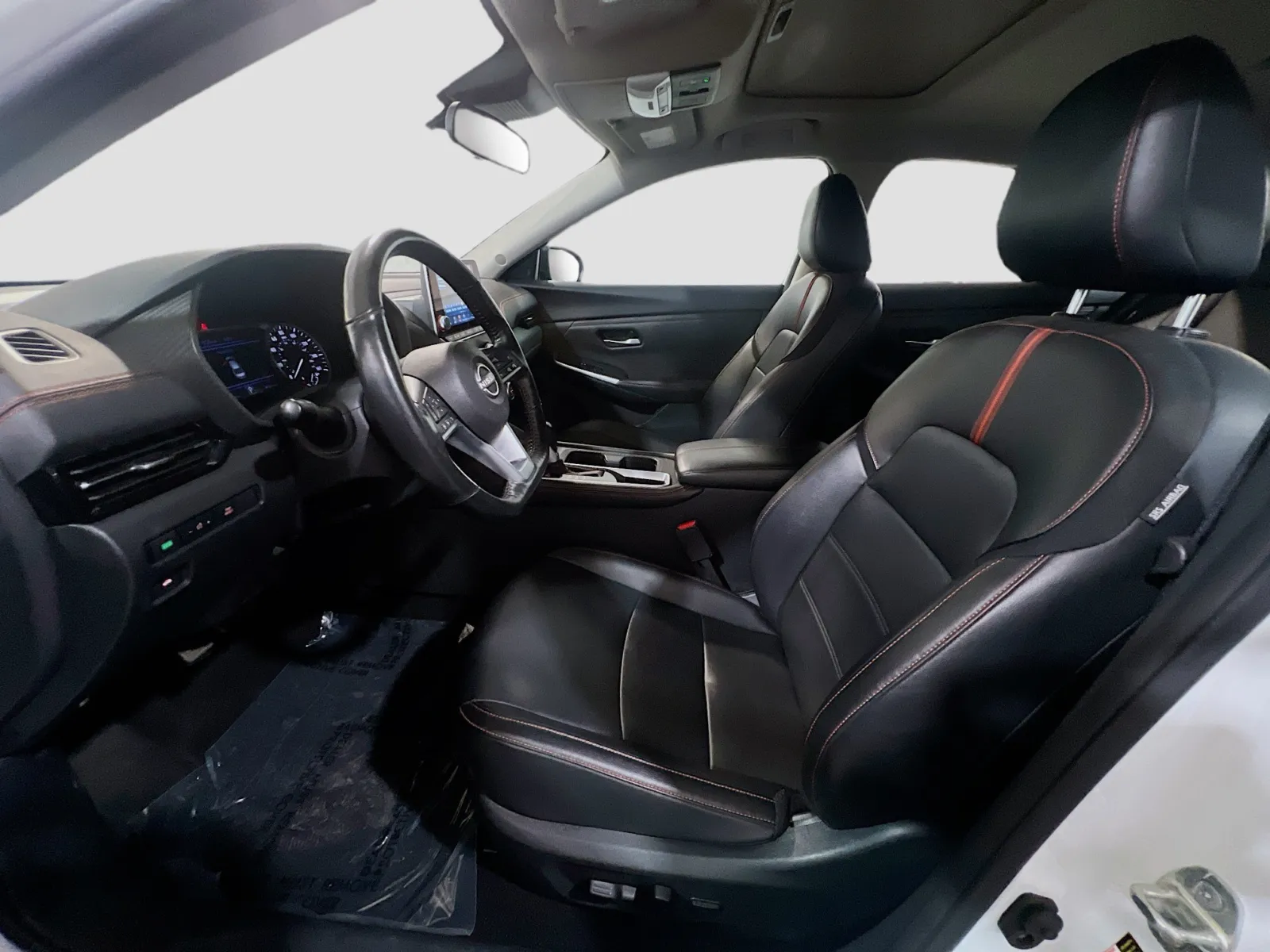 2025 Nissan Sentra SR - Photo 15