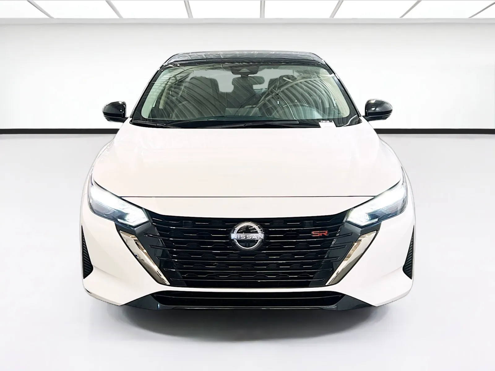 2025 Nissan Sentra SR - Photo 2