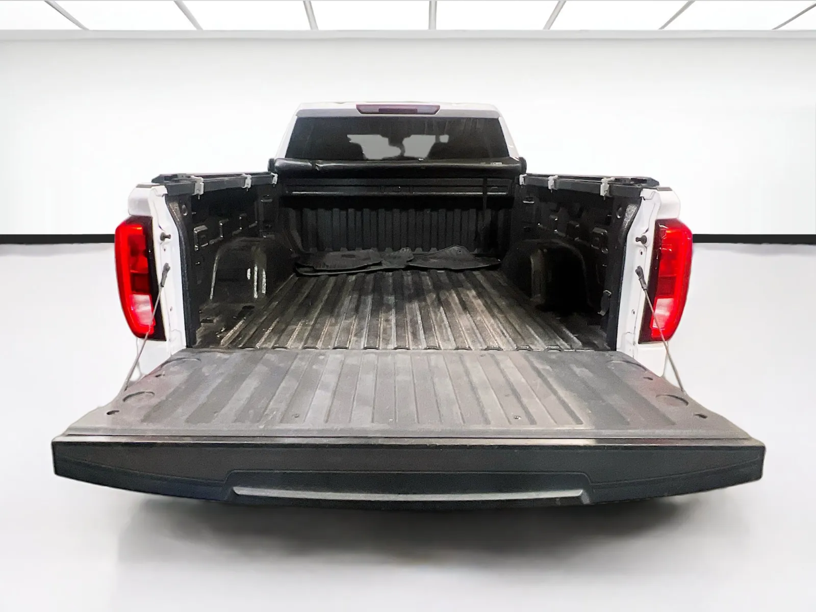 2023 GMC Sierra 1500 Elevation - Photo 18