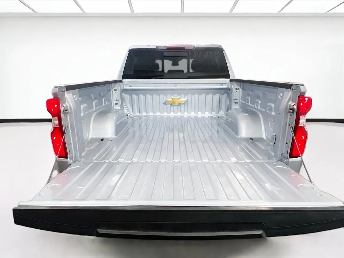 2024 Chevrolet Silverado 1500 LT - Photo 18