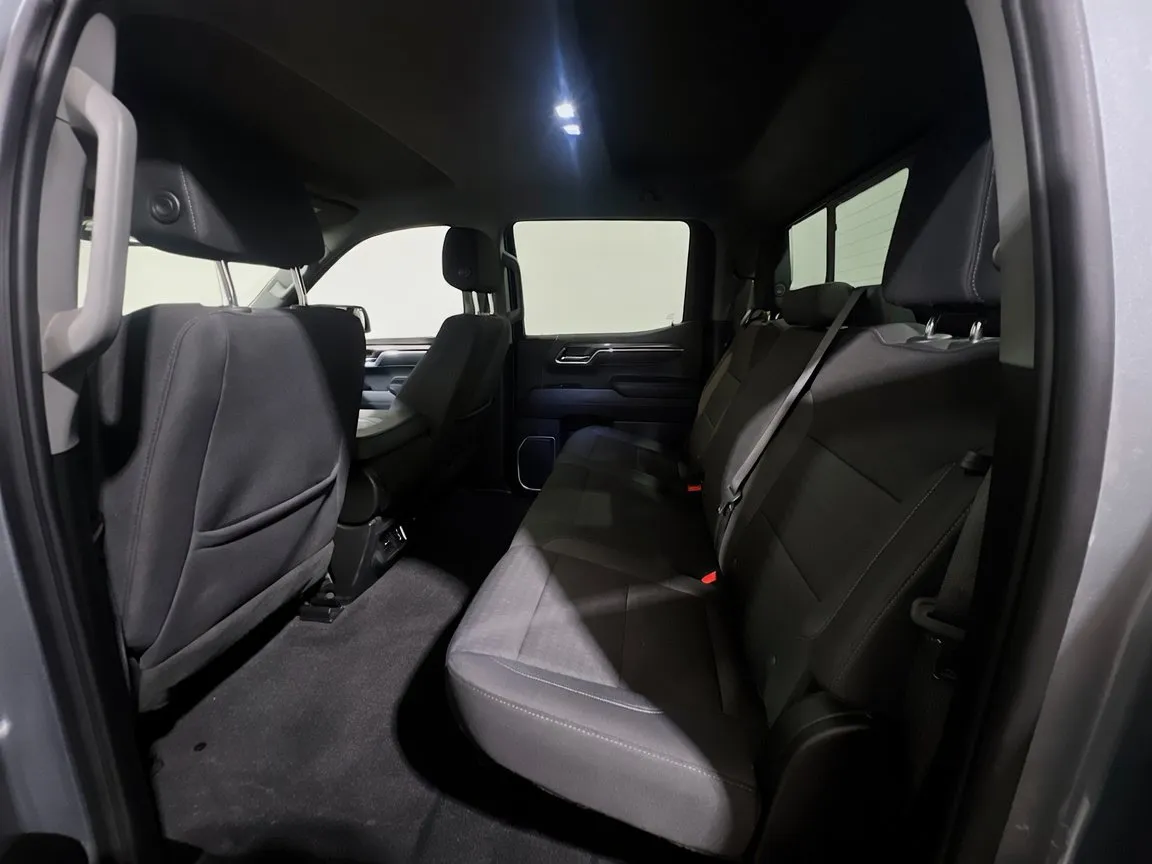 2024 Chevrolet Silverado 1500 LT - Photo 16