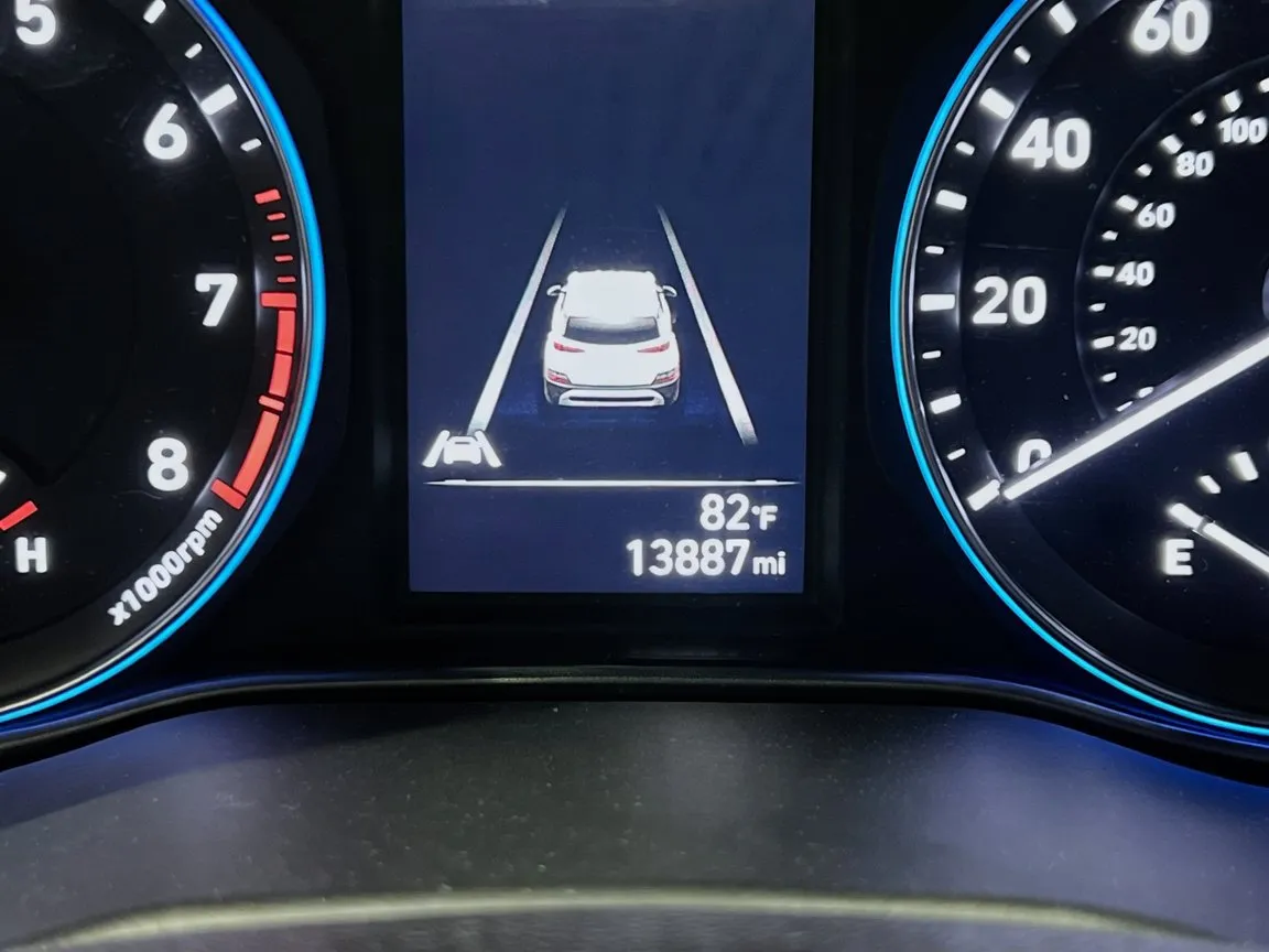 2023 Hyundai Kona SEL - Photo 8