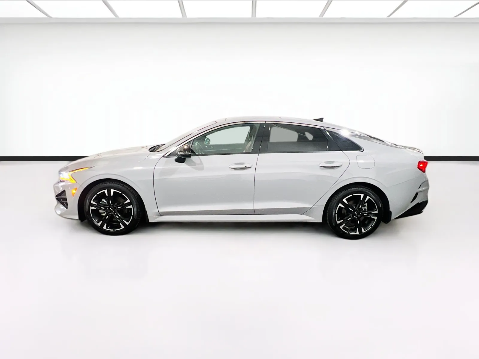 2022 Kia K5 GT-Line - Photo 23