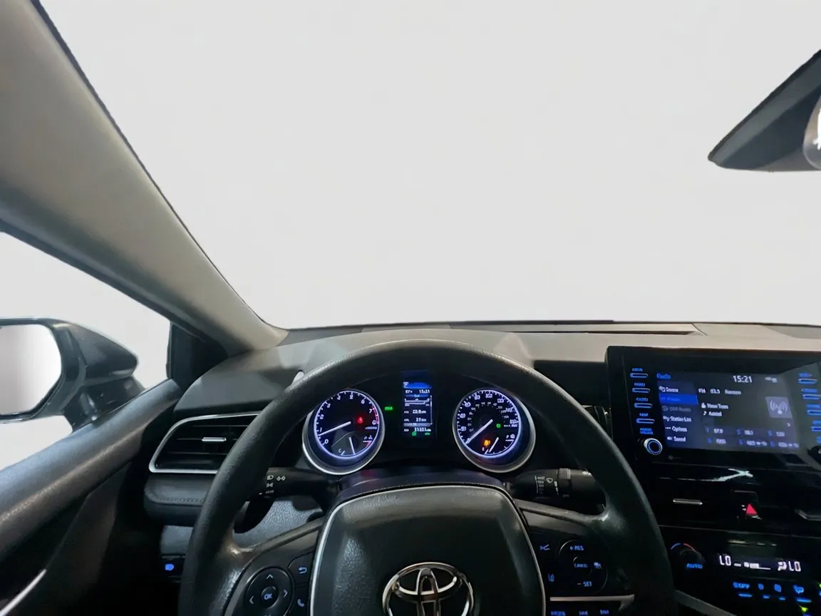 2024 Toyota Camry LE - Photo 7