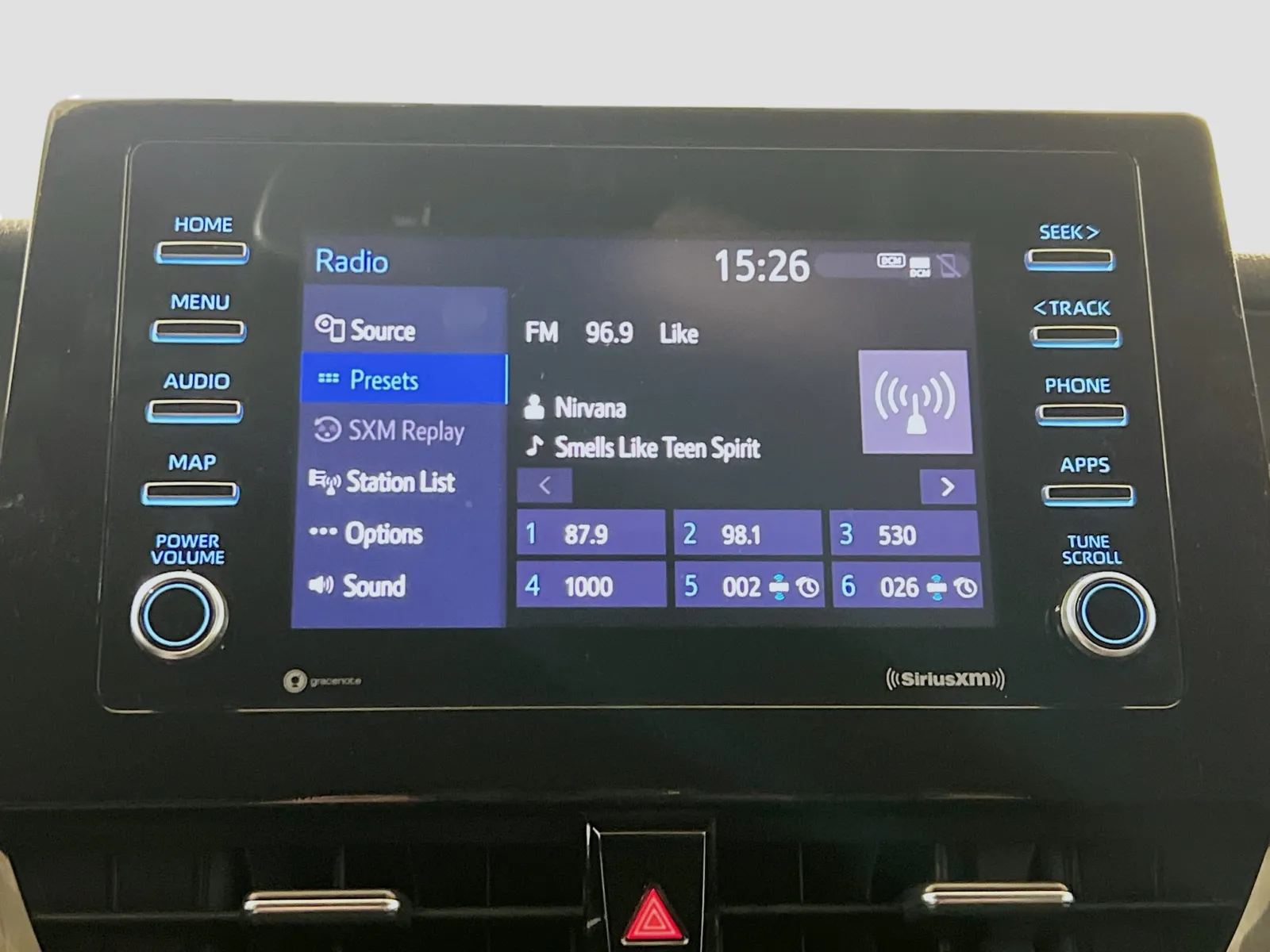 2024 Toyota Camry LE - Photo 10