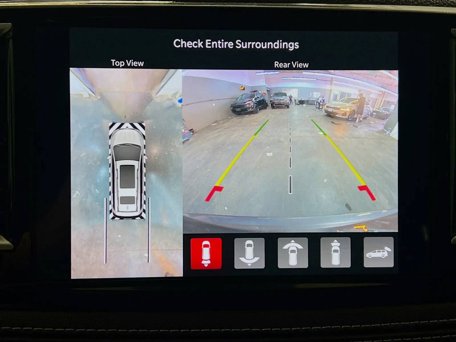 2023 Chrysler Pacifica Limited - Photo 9