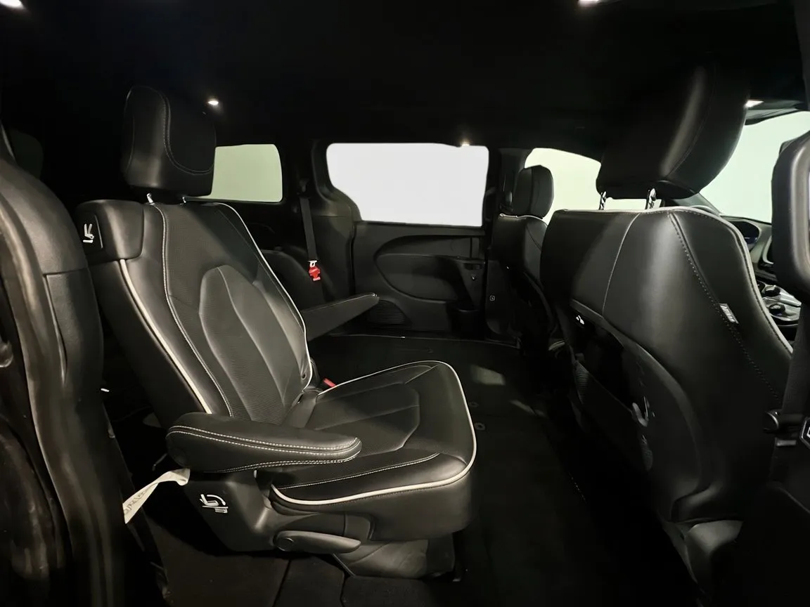 2023 Chrysler Pacifica Limited - Photo 20