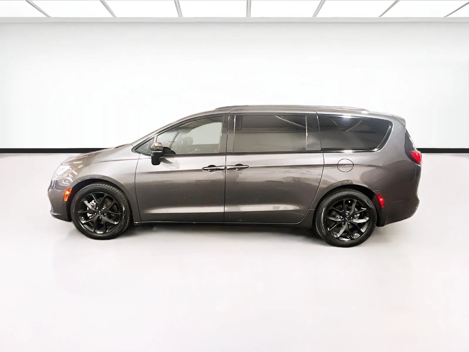 2023 Chrysler Pacifica Limited - Photo 23