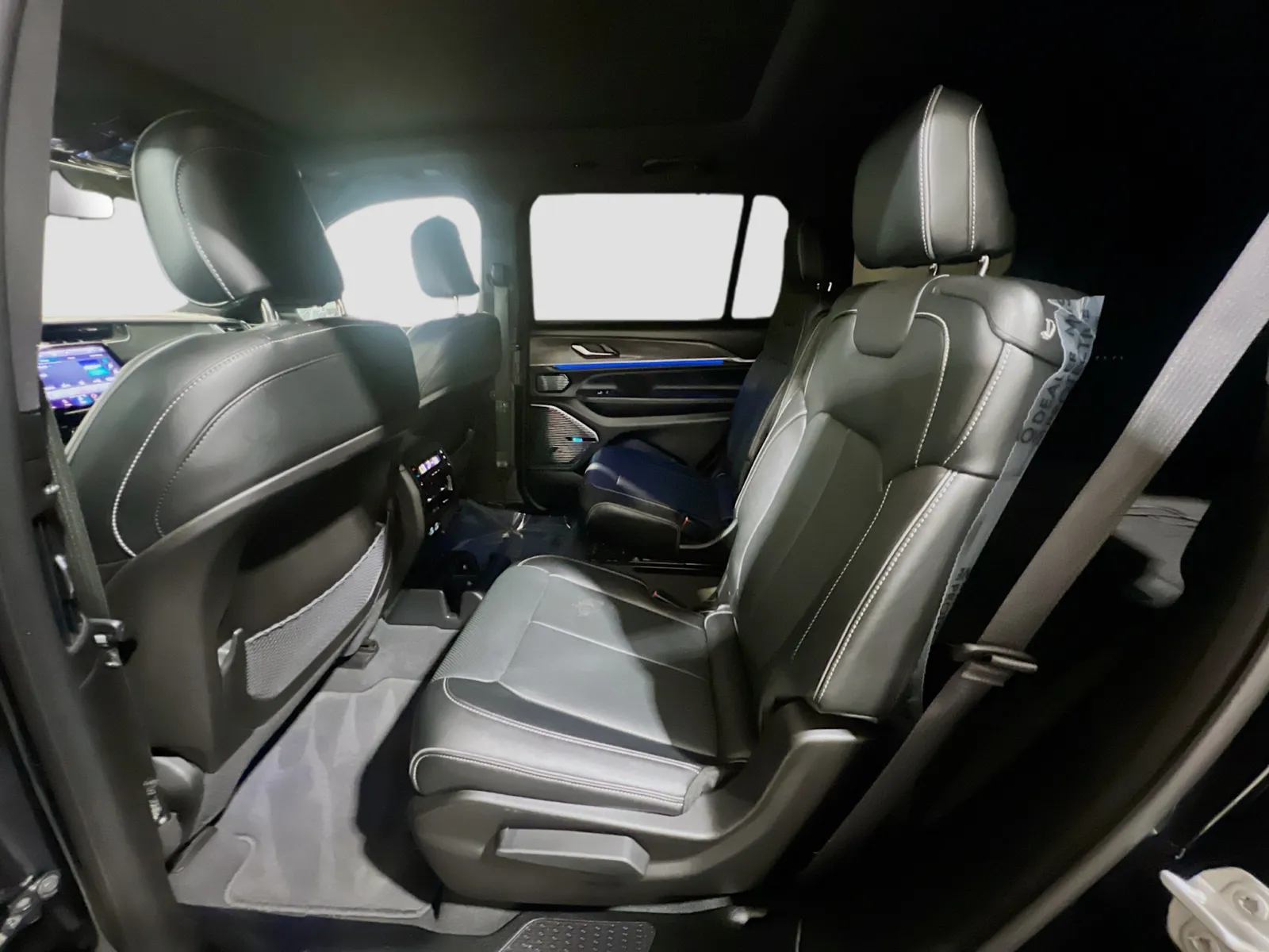 2023 Jeep Grand Cherokee L Overland - Photo 19