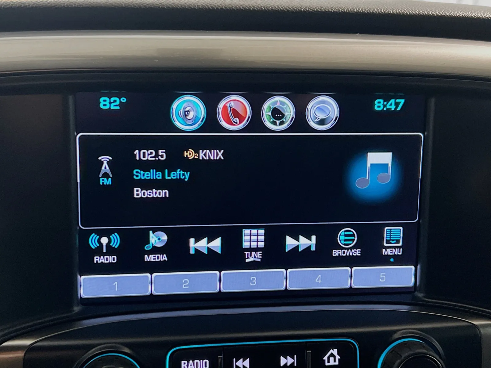 2018 Chevrolet Silverado 1500 LT - Photo 10