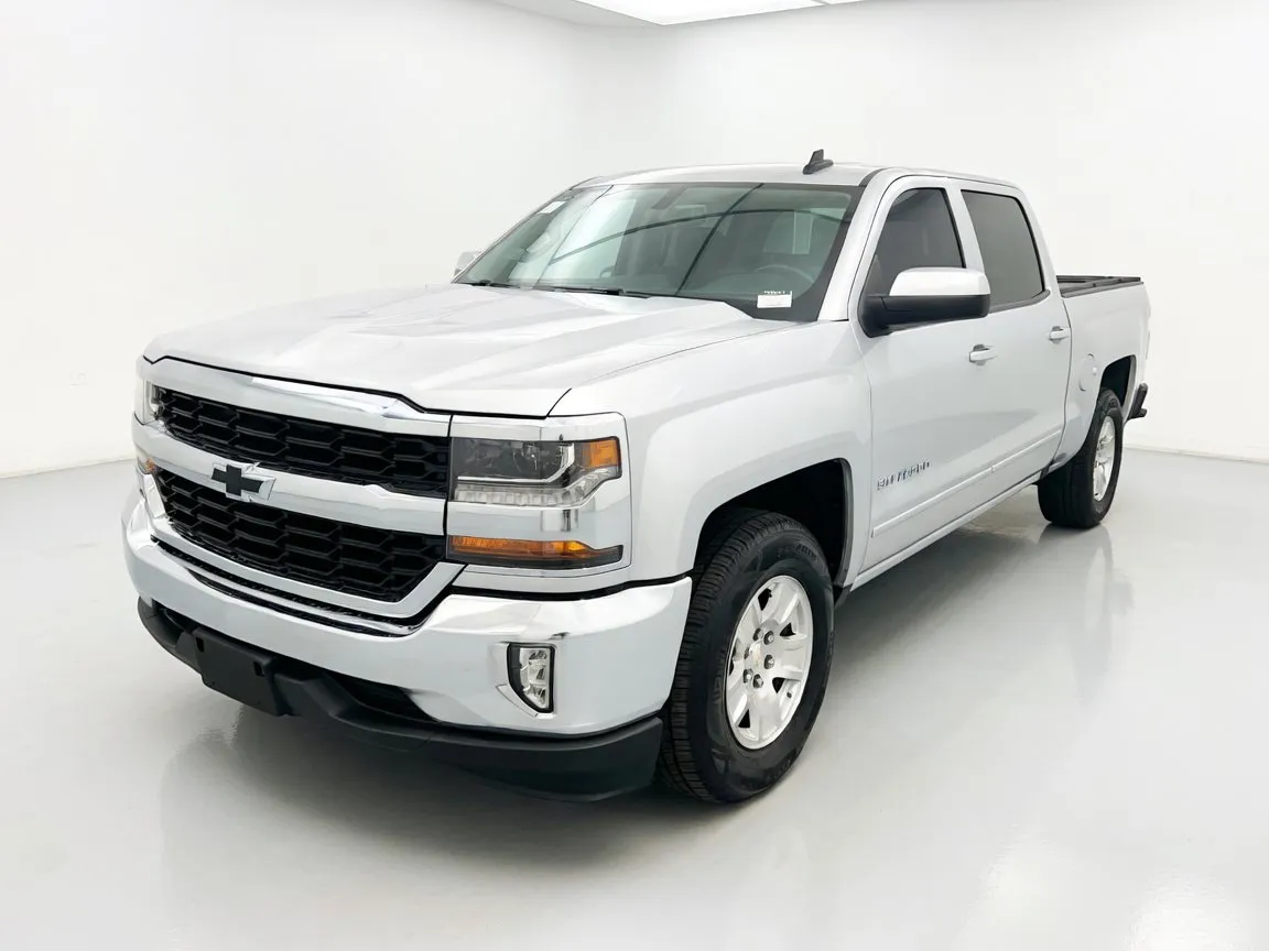 Silver 2018 Chevrolet Silverado 1500 LT for sale in Chandler, AZ