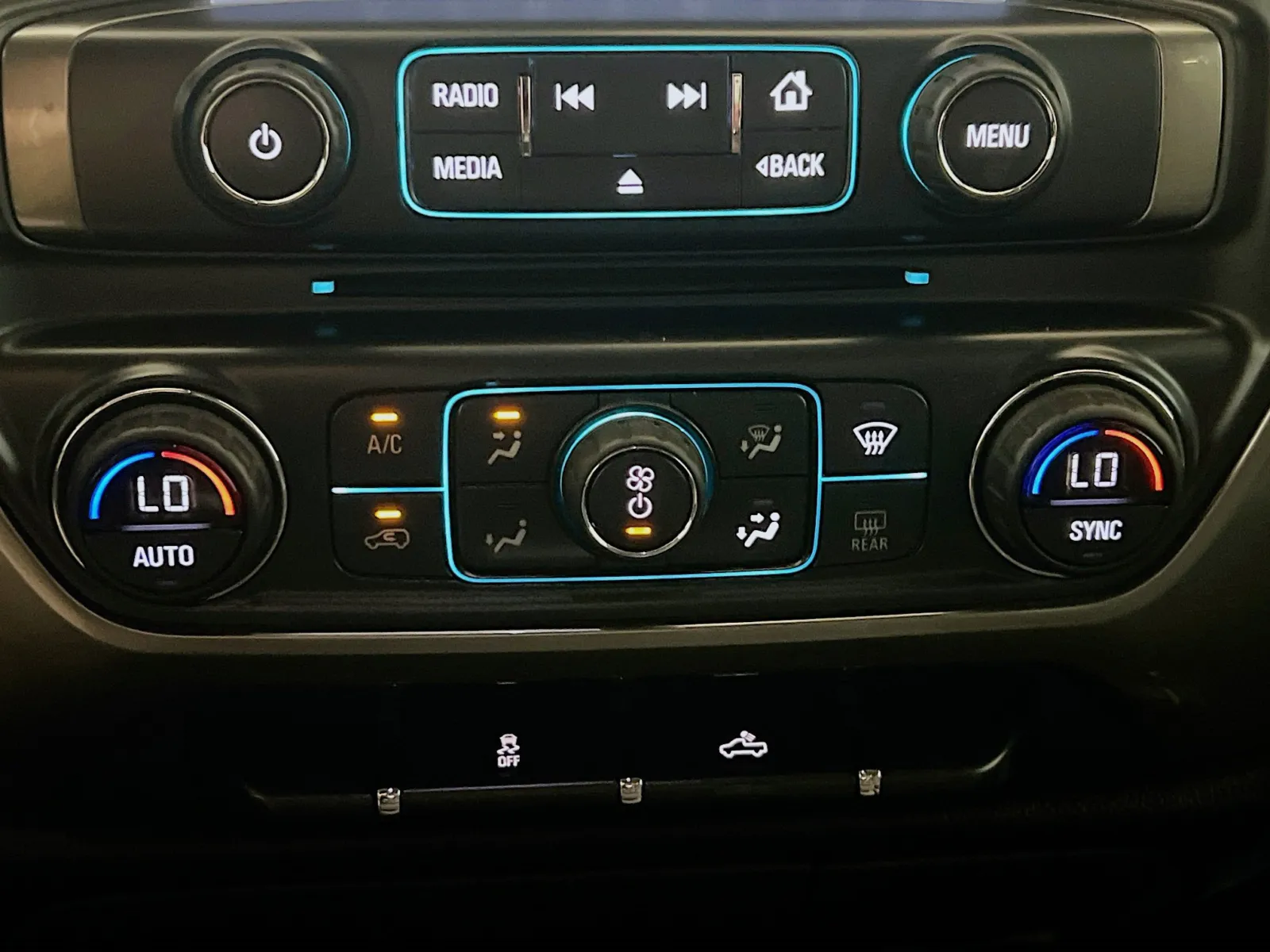 2018 Chevrolet Silverado 1500 LT - Photo 11
