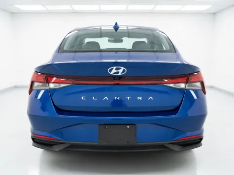 More photos of 2021 Hyundai Elantra SEL at STG Auto Group of Chandler, AZ