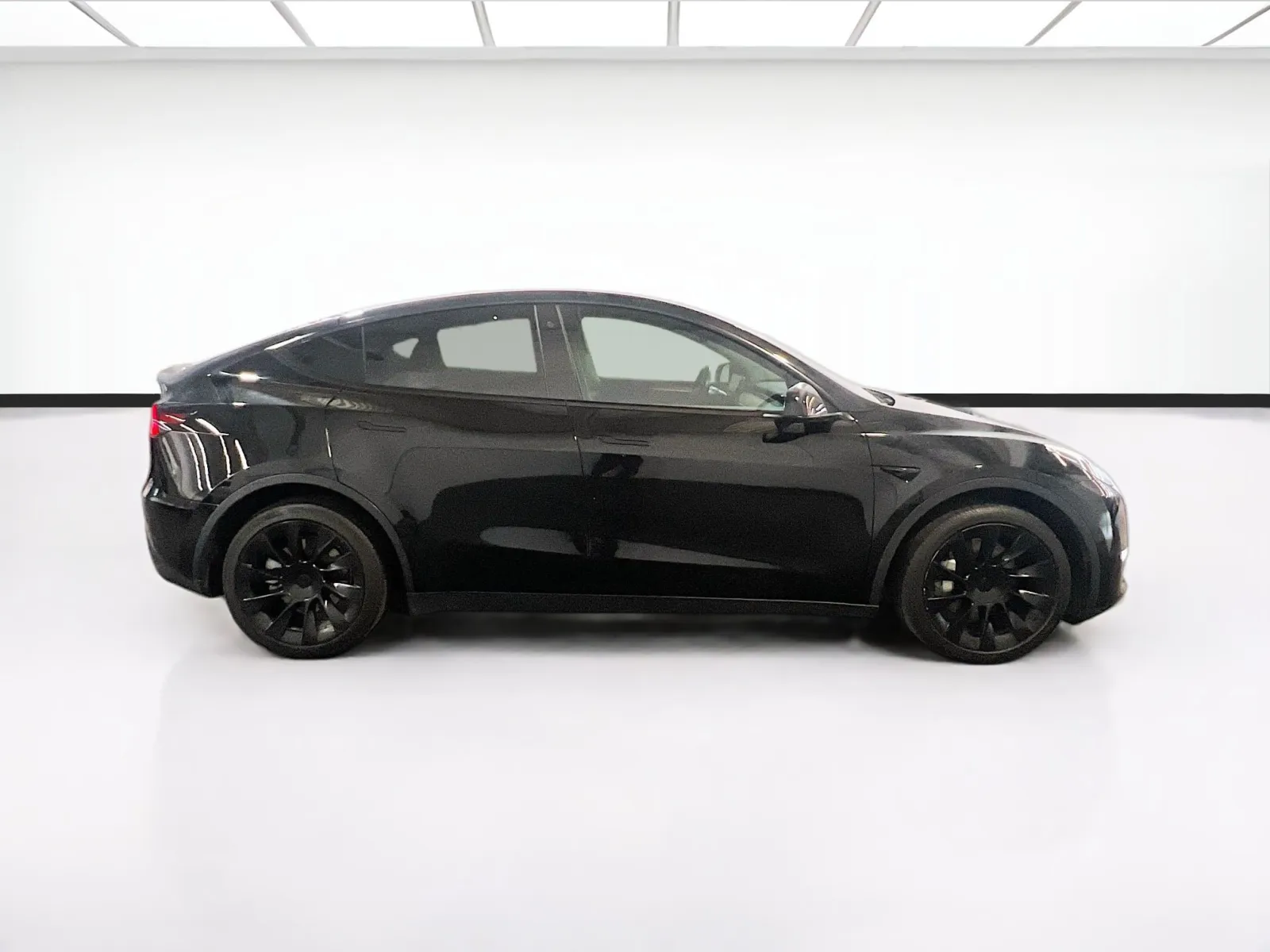 2023 Tesla Model Y Long Range - Photo 23