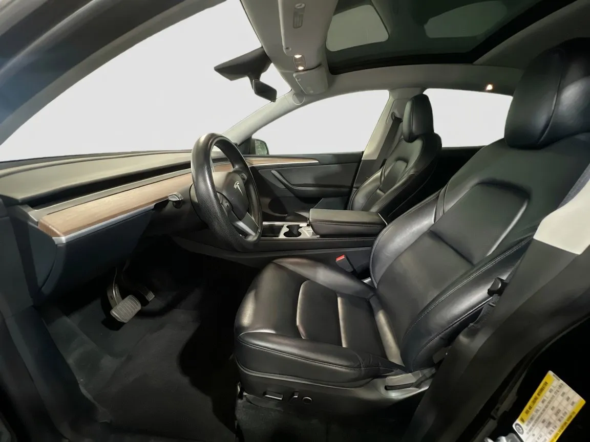 2023 Tesla Model Y Long Range - Photo 14