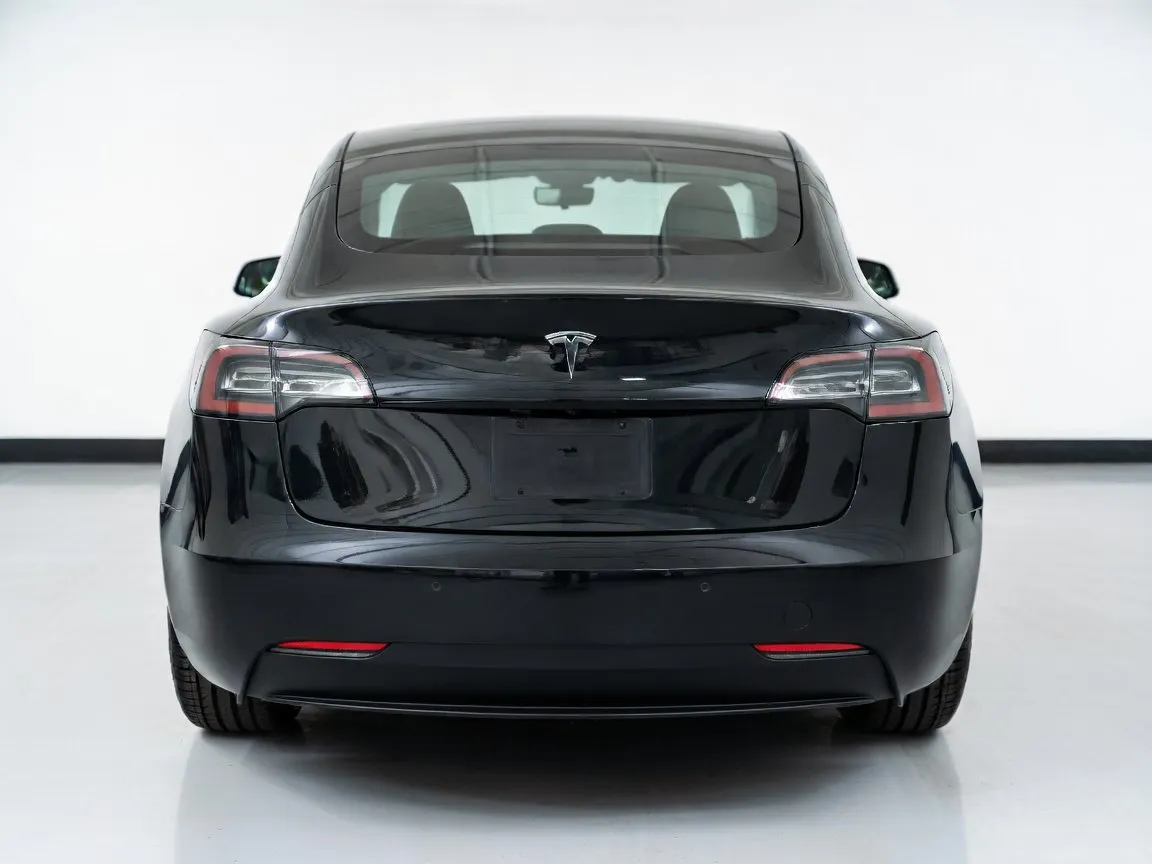 2023 Tesla Model Y Long Range - Photo 5