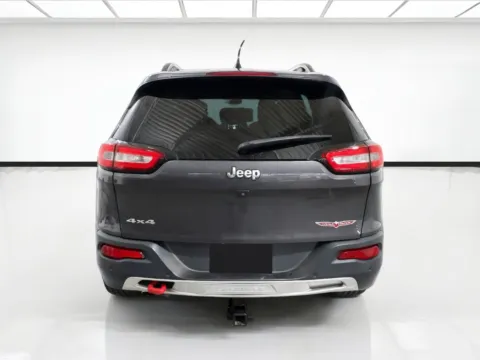 More photos of 2018 Jeep Cherokee Trailhawk at STG Auto Group of Chandler, AZ