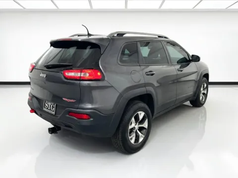 More photos of 2018 Jeep Cherokee Trailhawk at STG Auto Group of Chandler, AZ