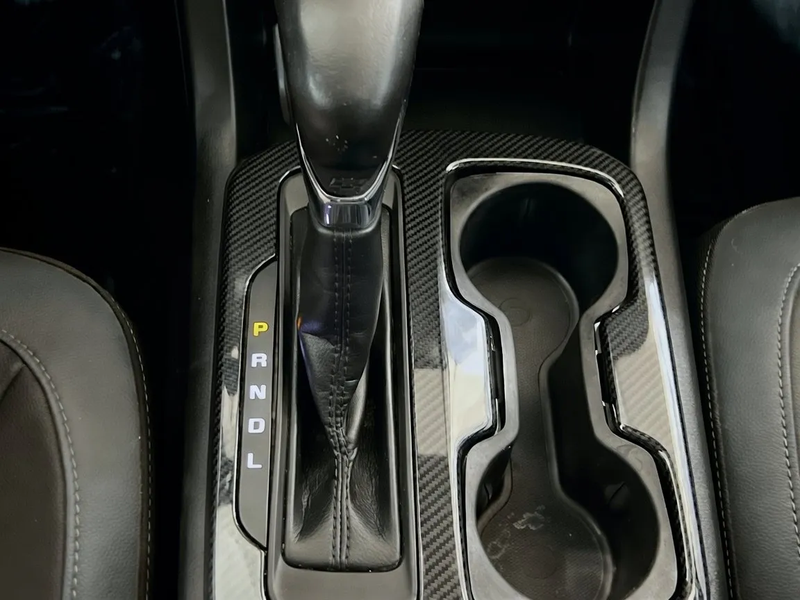 2022 Chevrolet Colorado Z71 - Photo 12