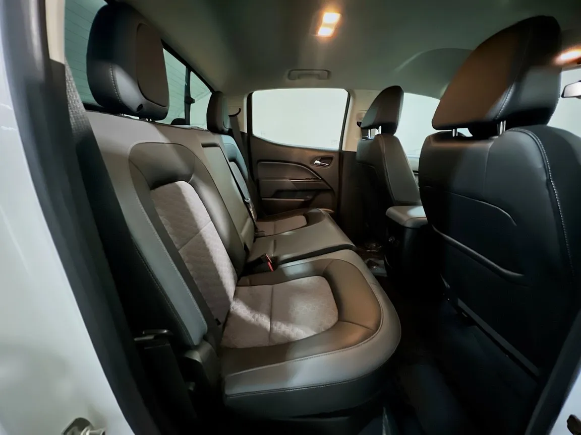 2022 Chevrolet Colorado Z71 - Photo 17