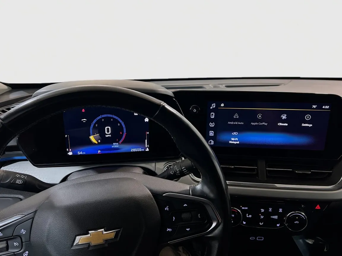 2024 Chevrolet Trax LT - Photo 7