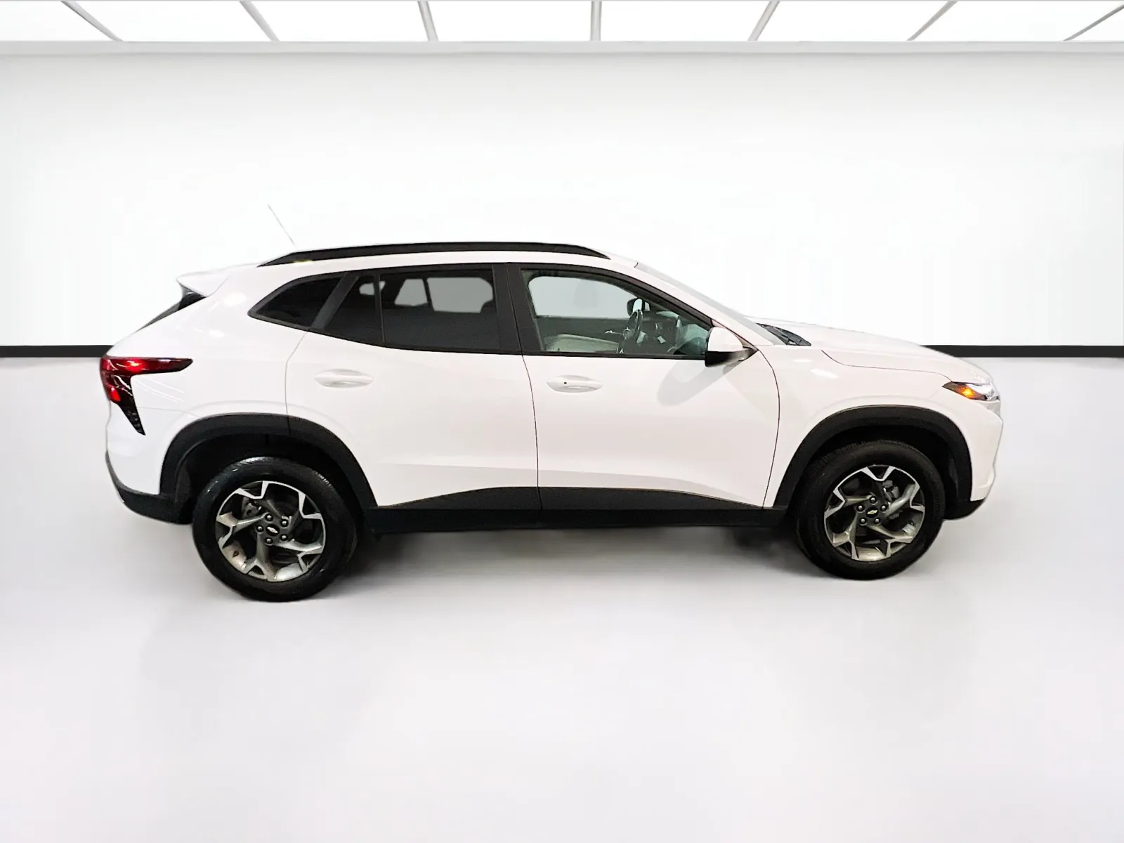 2024 Chevrolet Trax LT - Photo 22