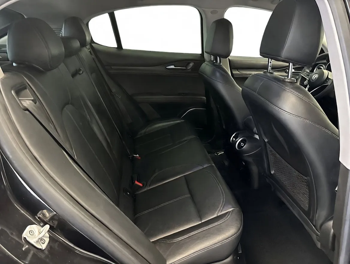 2018 Alfa Romeo Stelvio Base - Photo 16