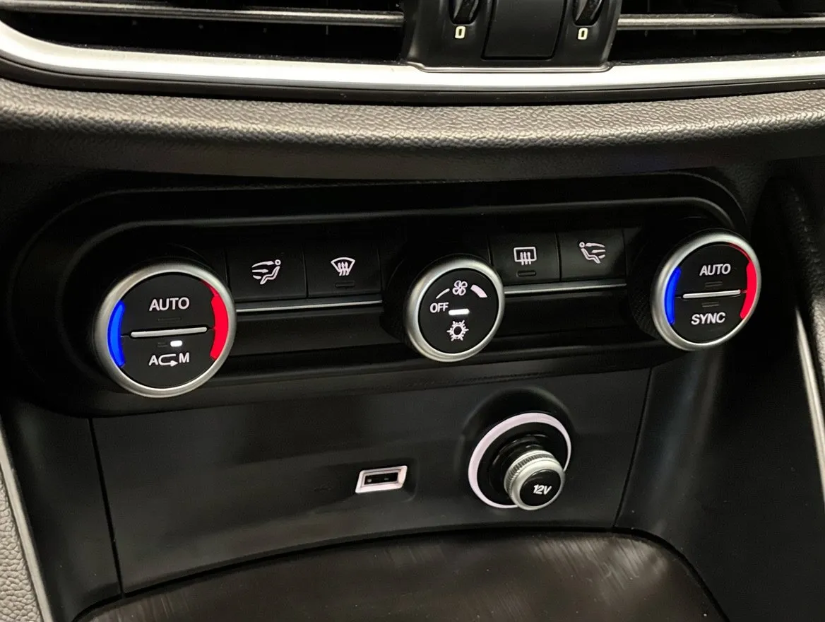 2018 Alfa Romeo Stelvio Base - Photo 10