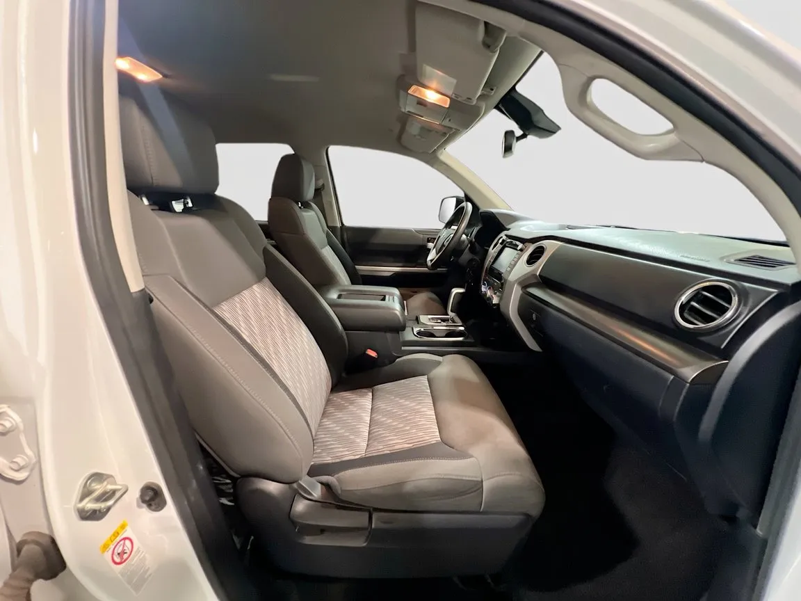 2019 Toyota Tundra SR5 - Photo 19