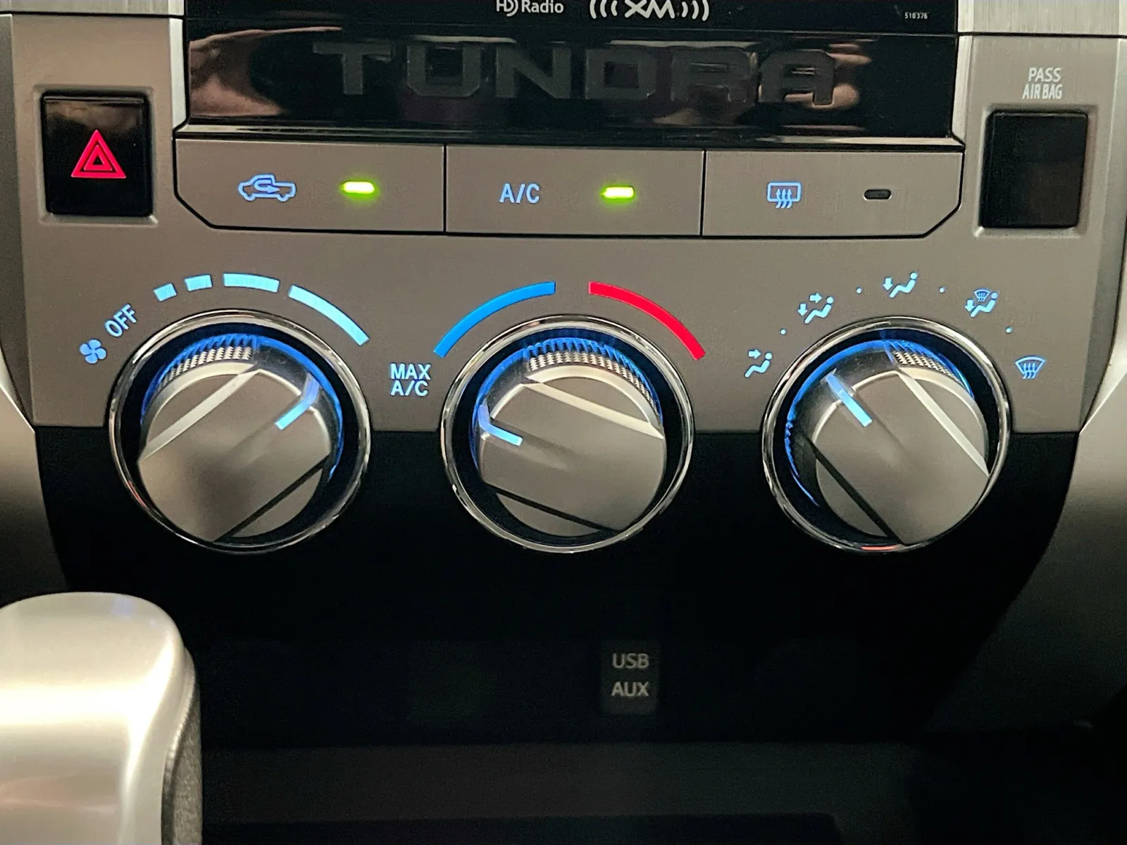 2019 Toyota Tundra SR5 - Photo 11