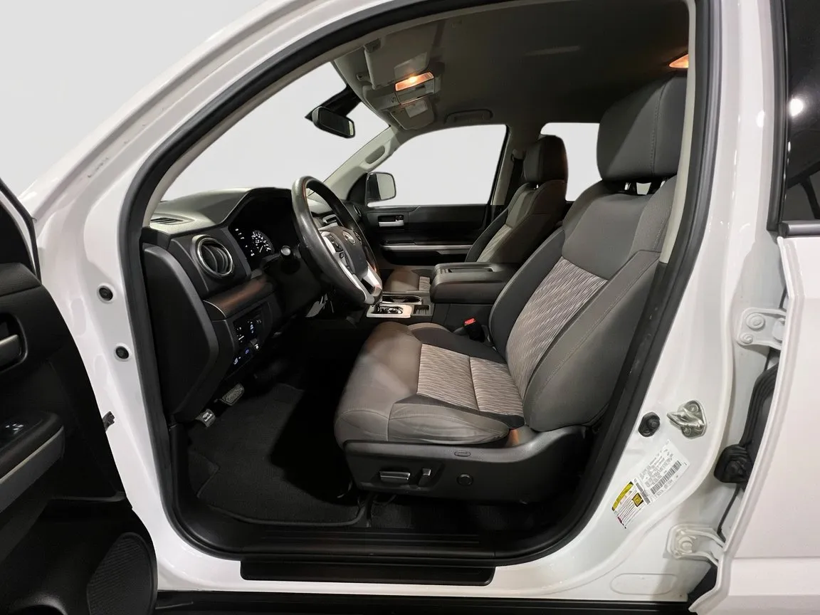 2019 Toyota Tundra SR5 - Photo 14