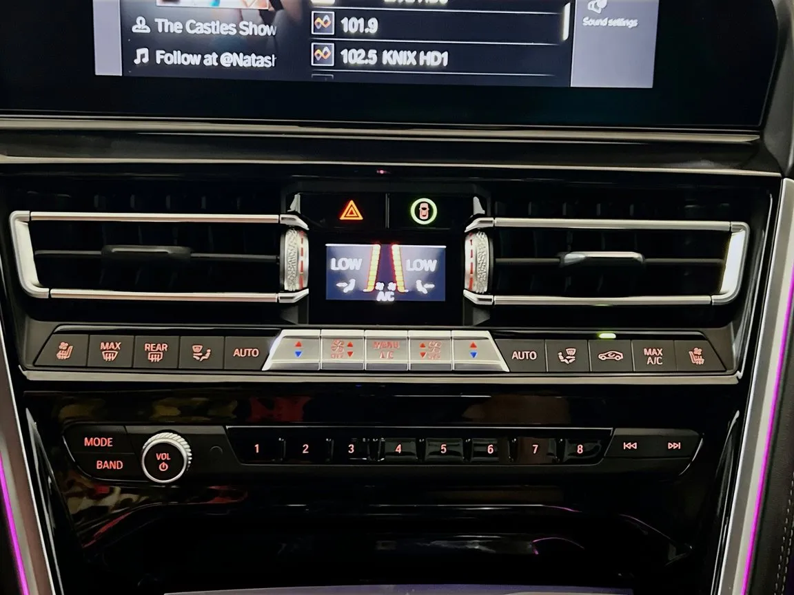 2021 BMW 8 Series M850i - Photo 12