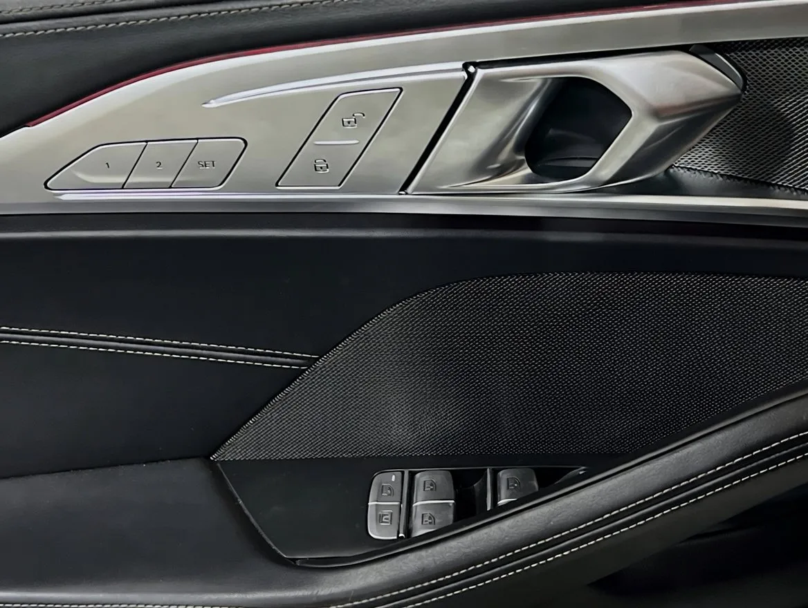 2021 BMW 8 Series M850i - Photo 14