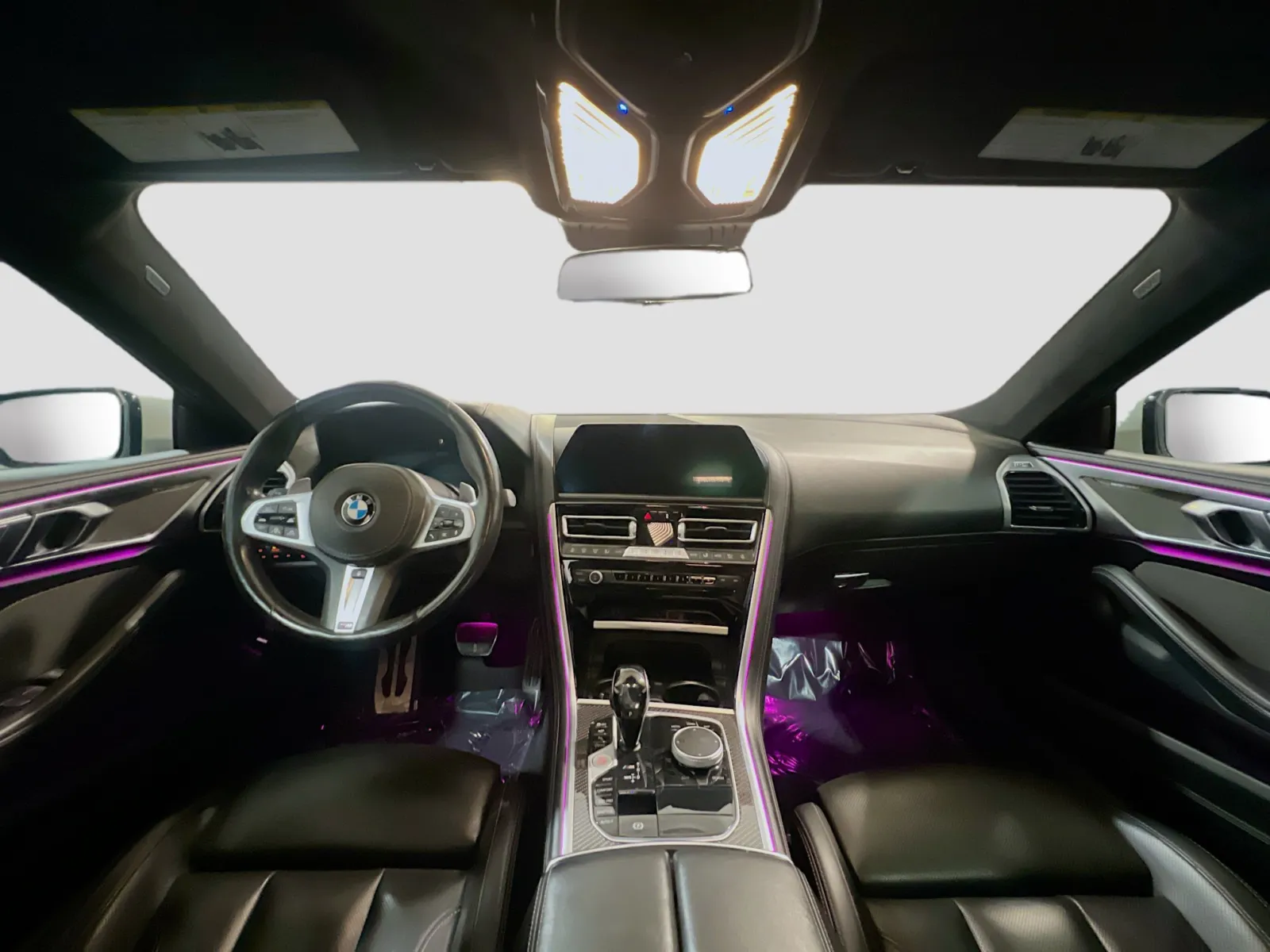 2021 BMW 8 Series M850i - Photo 17