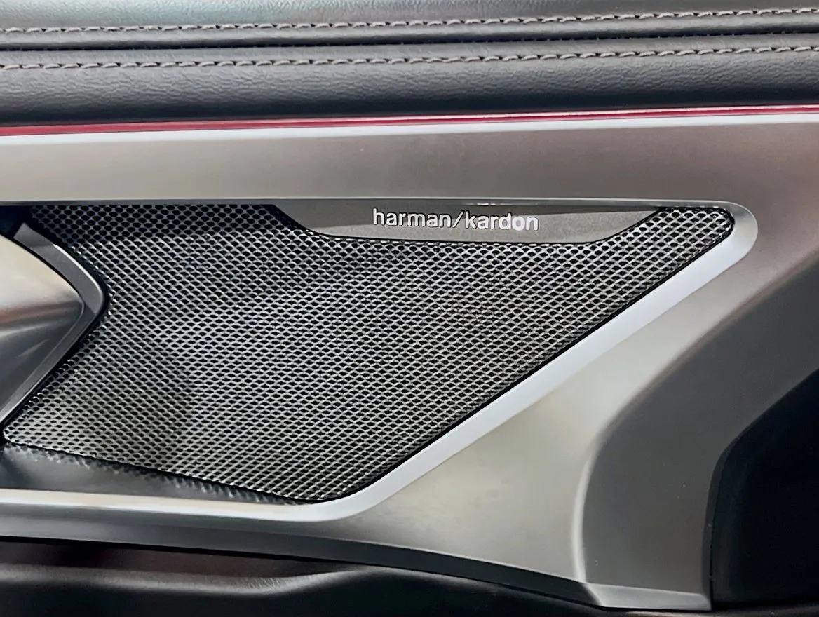 2021 BMW 8 Series M850i - Photo 15
