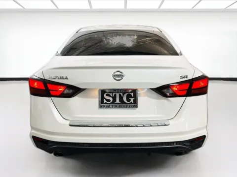 More photos of 2021 Nissan Altima 2.5 SR at STG Auto Group of Chandler, AZ