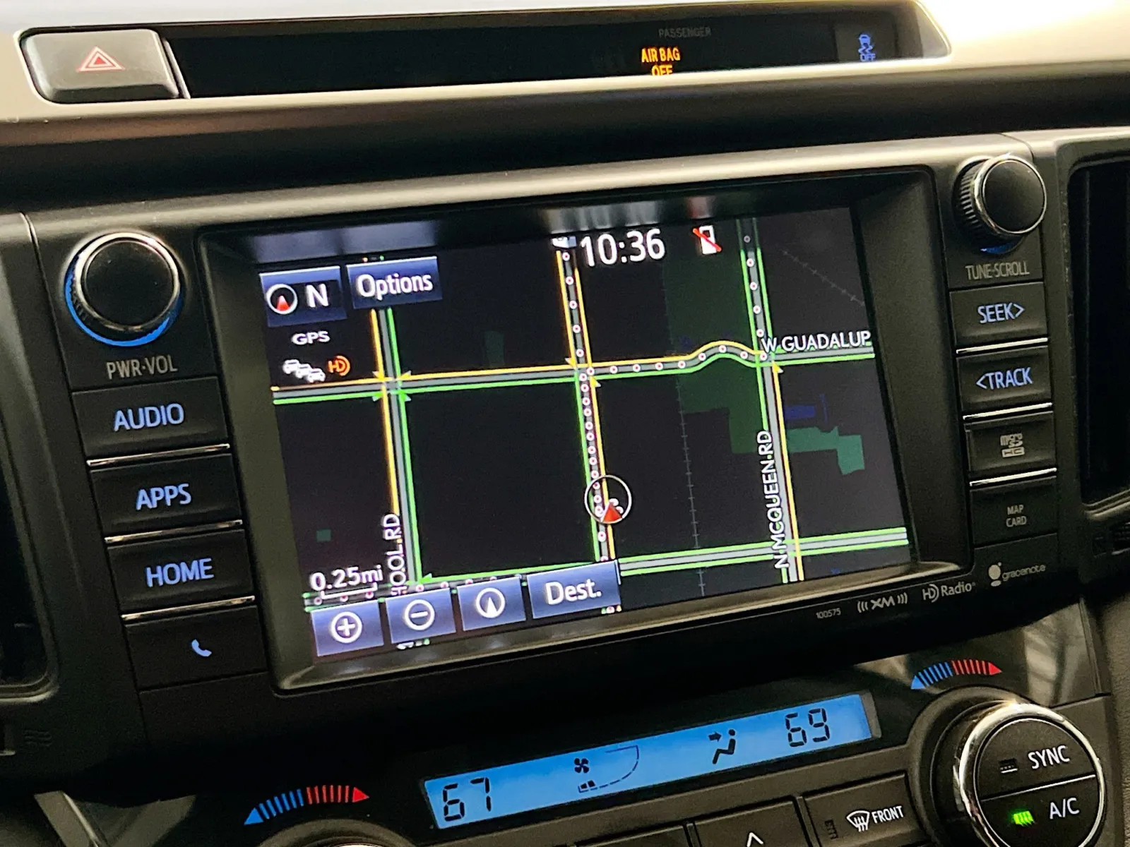 2016 Toyota RAV4 XLE - Photo 9