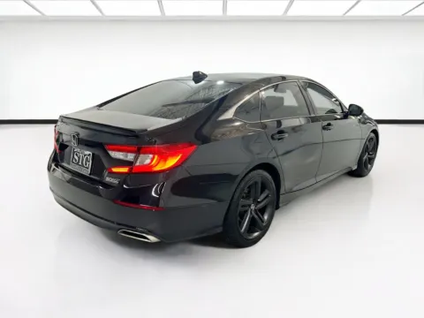More photos of 2021 Honda Accord Sedan Sport SE at STG Auto Group of Chandler, AZ