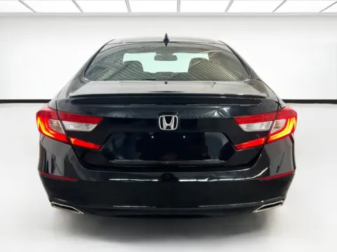 More photos of 2021 Honda Accord Sedan Sport SE at STG Auto Group of Chandler, AZ