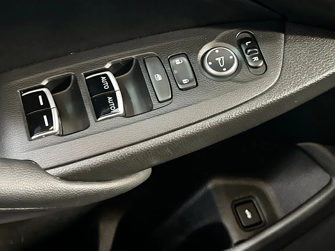 2021 Honda Accord Sport SE - Photo 13