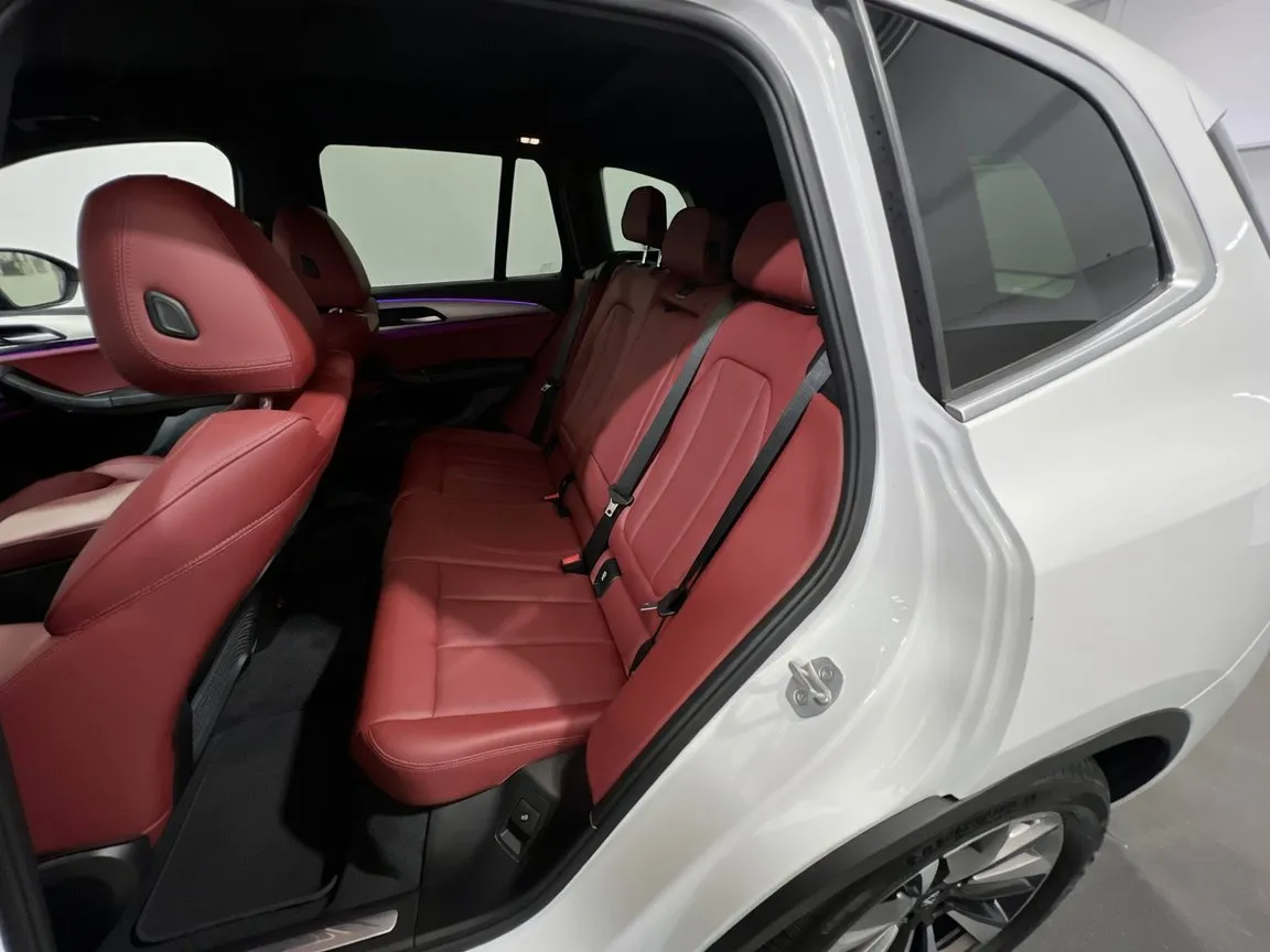 2022 BMW X3 30i - Photo 18