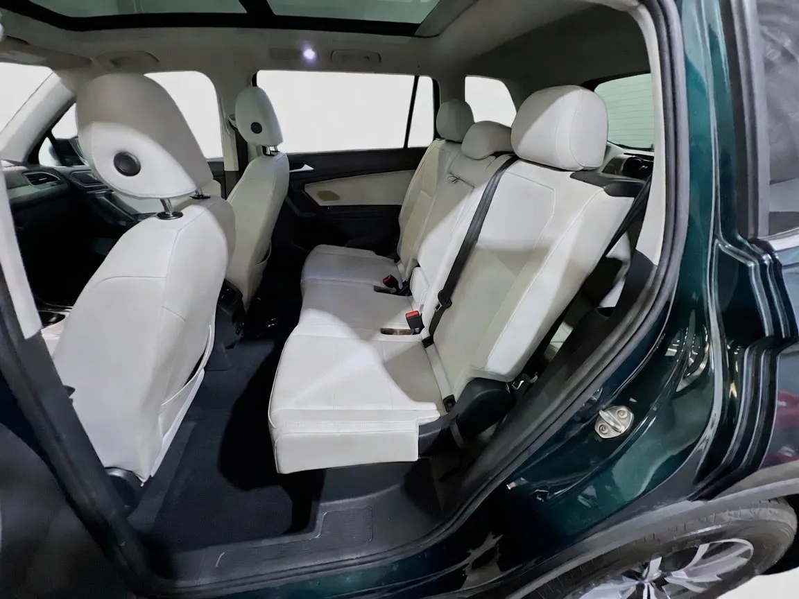 2019 Volkswagen Tiguan SE - Photo 16