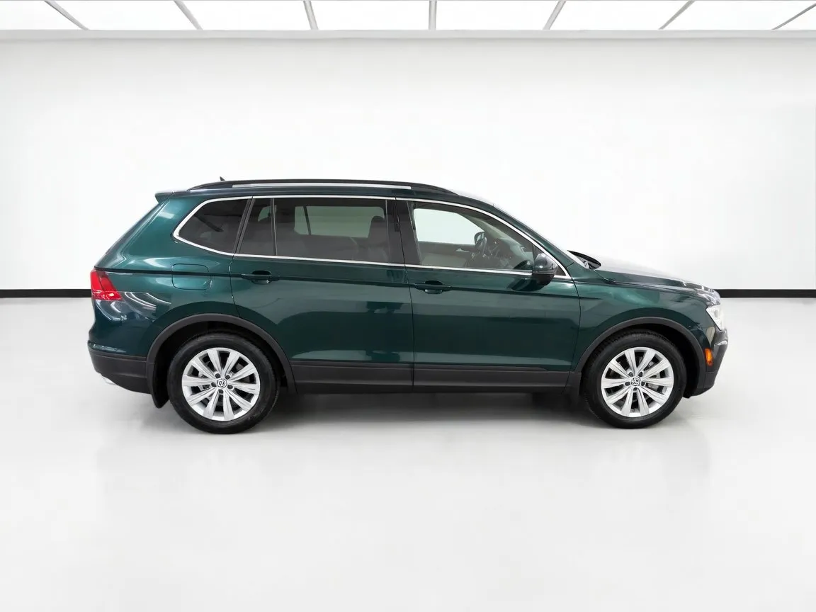 2019 Volkswagen Tiguan SE - Photo 24