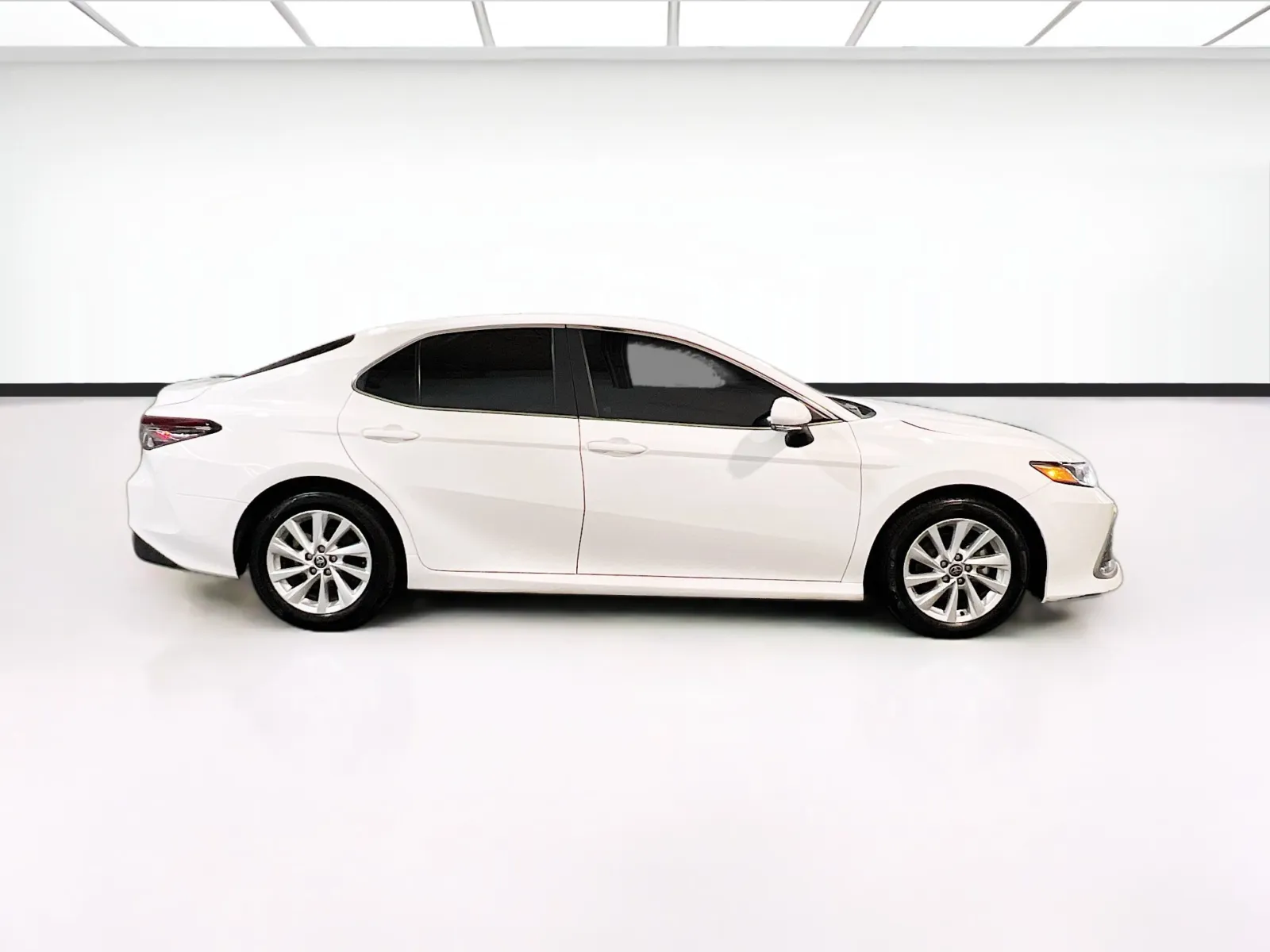 2024 Toyota Camry LE - Photo 22