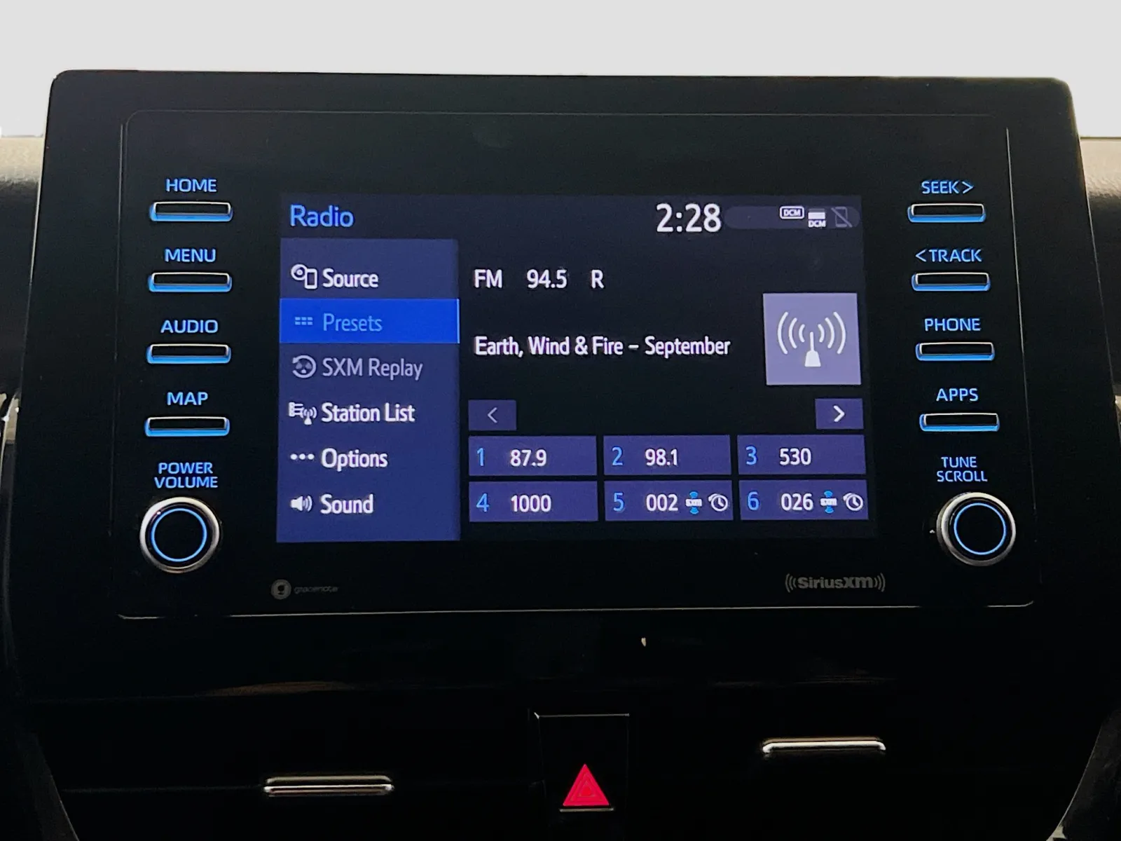 2024 Toyota Camry LE - Photo 10