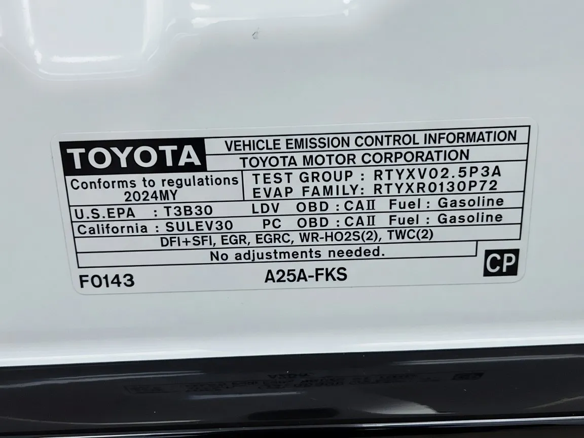 2024 Toyota Camry LE - Photo 20