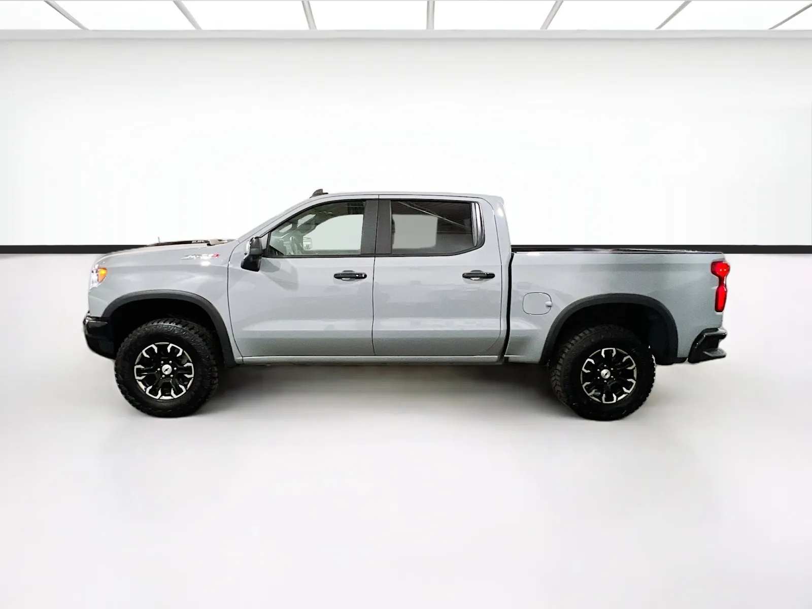 2025 Chevrolet Silverado 1500 ZR2 - Photo 23