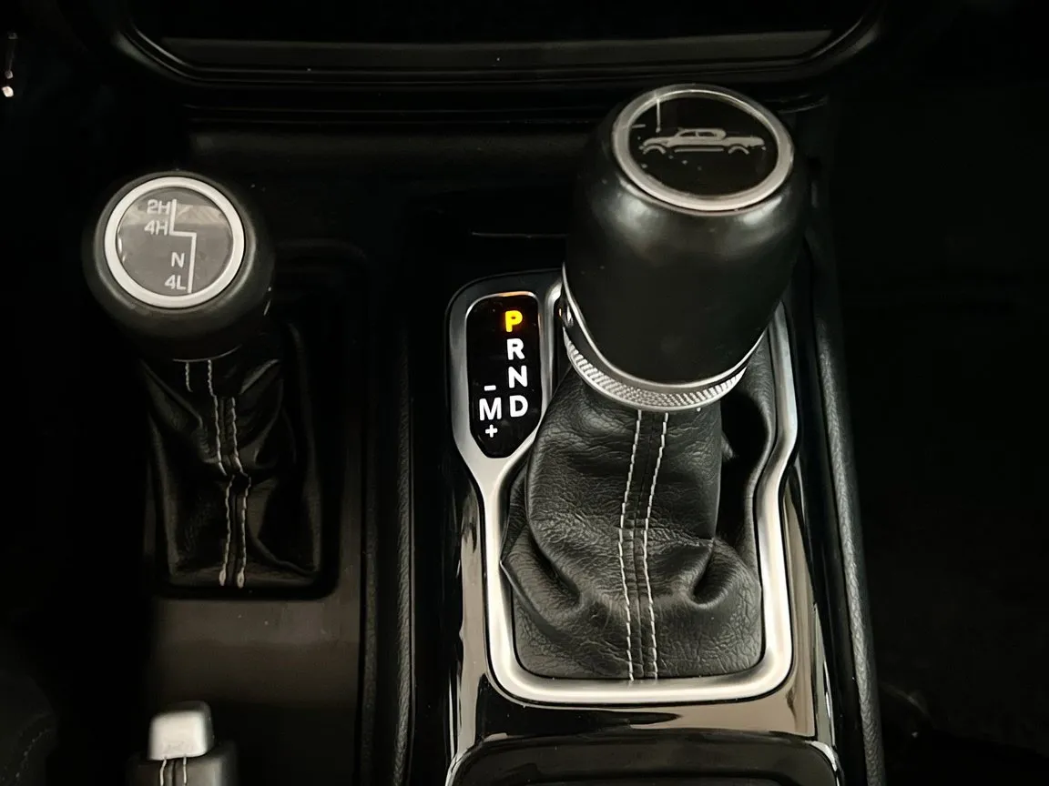 2022 Jeep Gladiator Overland - Photo 13